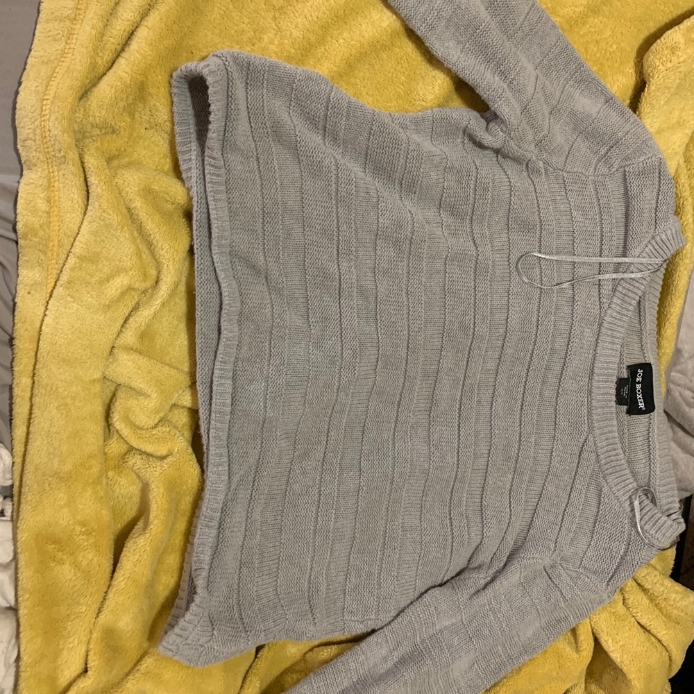 Long sleeve cropped sweater